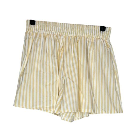 Striped Cream Blouse - Picture 5 of 8